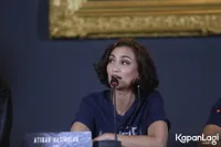 Foto Atiqah Hasiholan