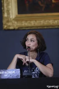 Foto Atiqah Hasiholan