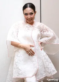 Foto Ayu Dewi