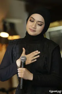 Foto Ayudia Bing Slamet