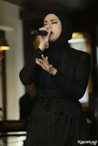 Foto Ayudia Bing Slamet