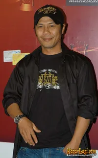 Foto Azis Jamrud
