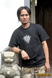 Foto Azis Jamrud