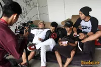 Foto Bondan Prakoso feat Fade2Black