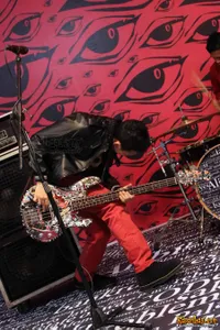 Foto Bondan Prakoso feat Fade2Black