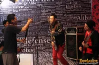 Foto Bondan Prakoso feat Fade2Black