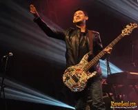 Foto Bondan Prakoso feat Fade2Black