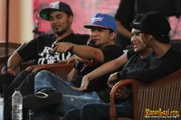 Foto Bondan Prakoso feat Fade2Black