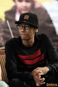 Foto Bondan Prakoso feat Fade2Black