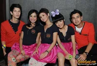 Foto Bukan Bintang Biasa