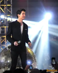 Foto Bukan Bintang Biasa