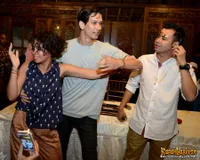 Foto Bukan Bintang Biasa