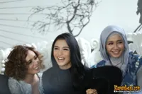 Foto Bukan Bintang Biasa