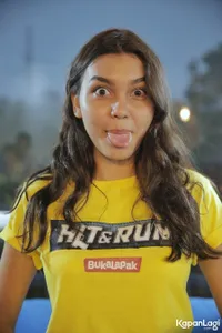 Foto Caitlin North Lewis