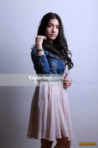 Foto Cassandra Sheryl Lee