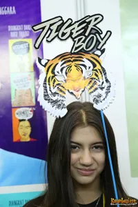 Foto Cassandra Sheryl Lee