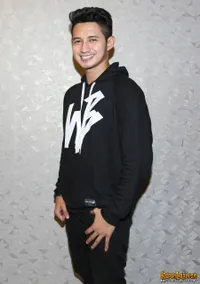 Foto Chand Kelvin