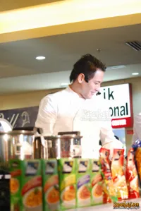 Foto Chef Juna
