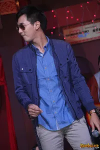 Foto Chris Ryan Duo Arka