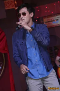 Foto Chris Ryan Duo Arka