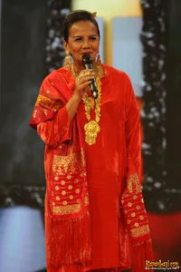 Foto Christine Hakim