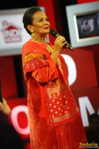 Foto Christine Hakim