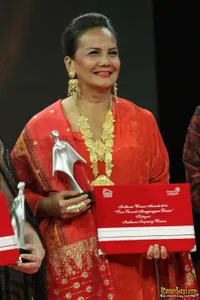 Foto Christine Hakim