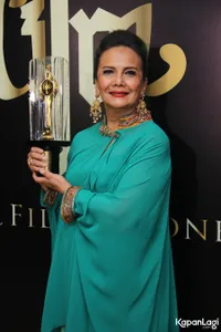 Foto Christine Hakim