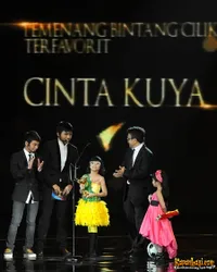 Foto Cinta Kuya