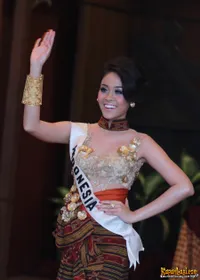 Foto Cok Istri Krisnanda Widani