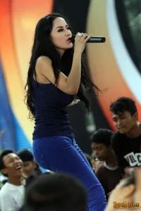 Foto Cynthiara Alona