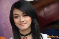 Foto Dara The Virgin