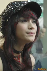 Foto Dara The Virgin