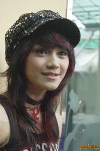 Foto Dara The Virgin