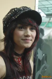 Foto Dara The Virgin