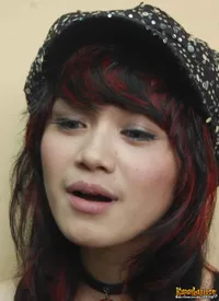 Foto Dara The Virgin