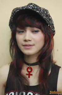 Foto Dara The Virgin