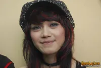 Foto Dara The Virgin