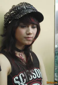 Foto Dara The Virgin