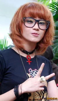 Foto Dara The Virgin