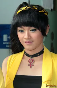 Foto Dara The Virgin