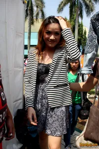 Foto Dara The Virgin