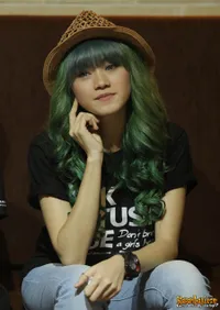 Foto Dara The Virgin