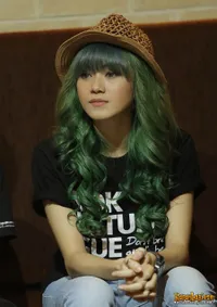 Foto Dara The Virgin