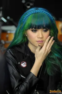 Foto Dara The Virgin