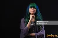 Foto Dara The Virgin