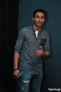 Foto Darius Sinathrya