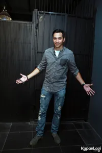 Foto Darius Sinathrya