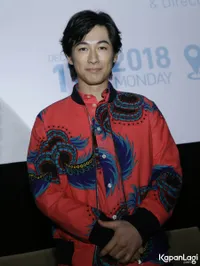 Foto Dean Fujioka