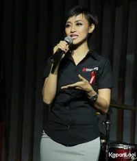 Foto Deasy Noviyanti